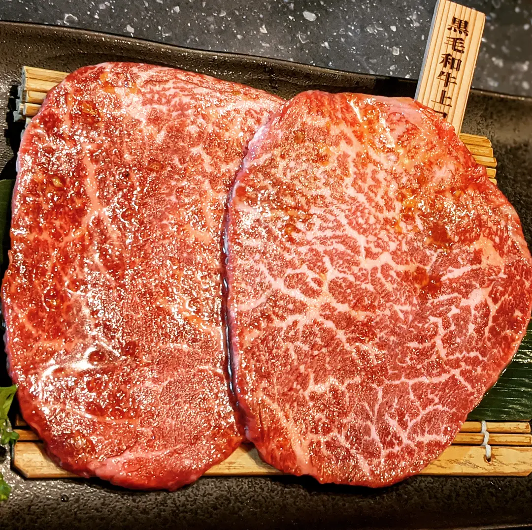 黒毛和牛A4のモモ肉【しんしん】今回は大玉！直径15センチあります。